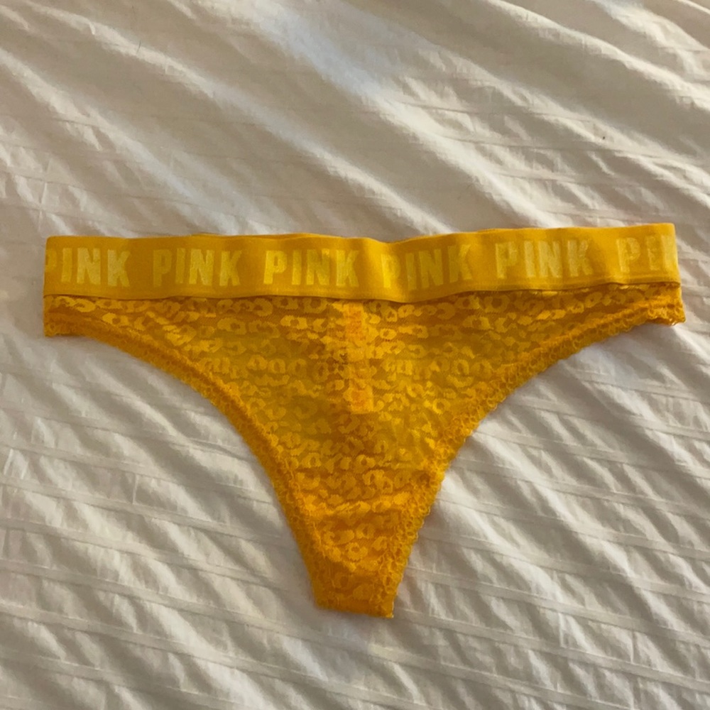 NWT Victoria Secret PINK Leopard Thong